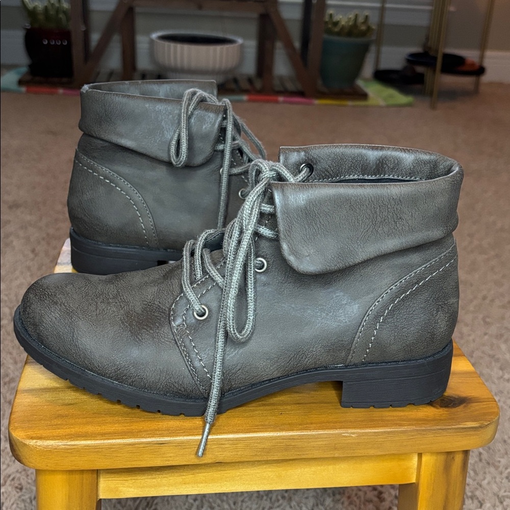 🐨 Sonoma Life + Style Lace-Up Ankle Boots 🐨